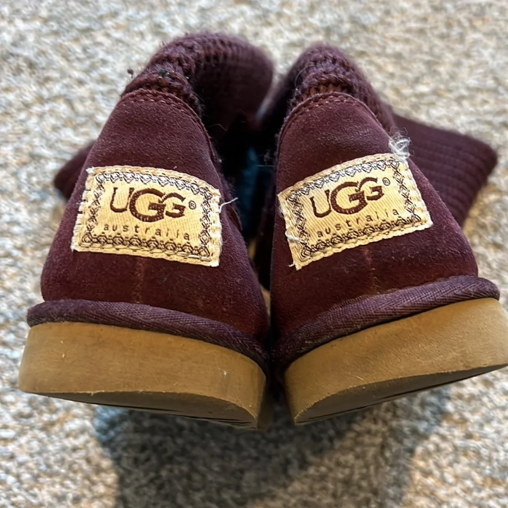 UGG classic cardy sweater button knit boots